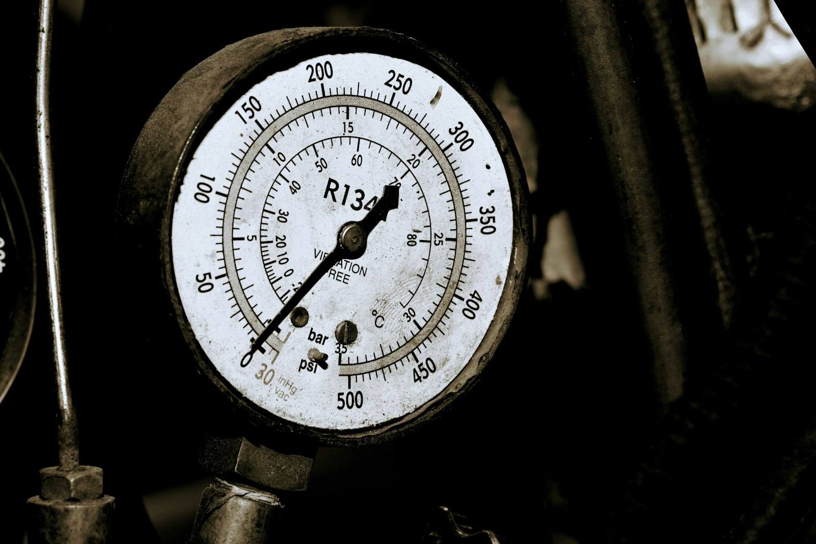 Gauge Pressure vs Absolute Pressure: Why Almost Every Pressure Reading You See Is Actually a Difference